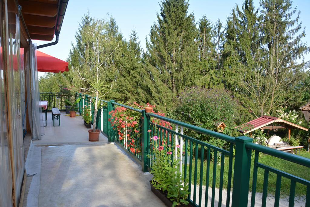 Gaestehaus Schmid Sankt Johann im Saggautal Kültér fotó